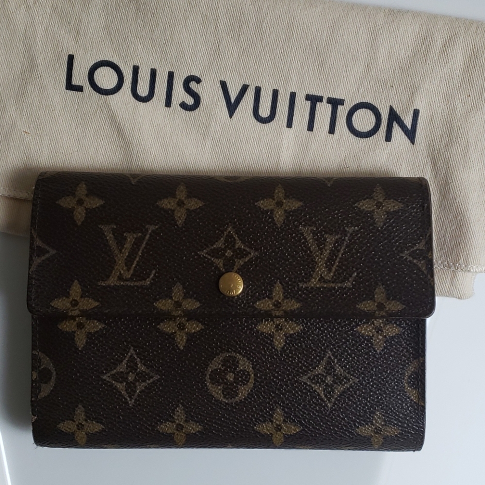 Authentic Louis Vuitton Porte Tresor Etui Papiers